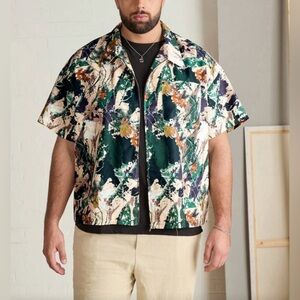 SHEIN Men's Abstract Green and Beige Short Sleeve Jacket